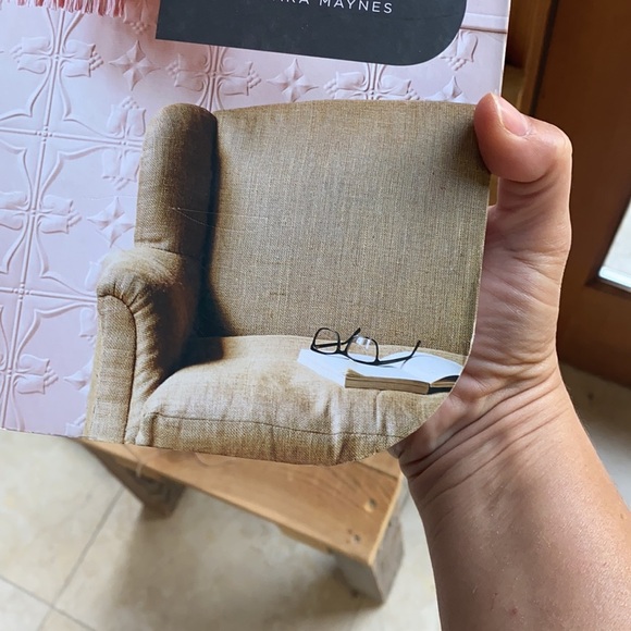 Hardcover “The Maker” by Tamara Maynes - Picture 6 of 9